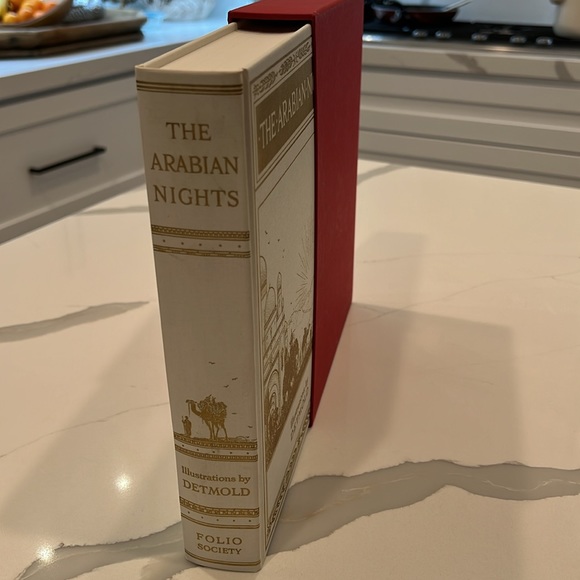 The Arabian Nights - Tales from the Thousand and One Nights - Folio
Society - Picture 2 of 8